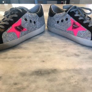 Golden Goose Sneaker  size 8